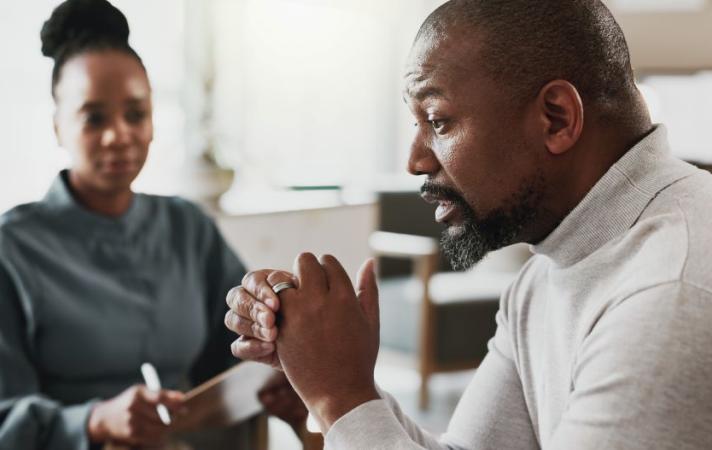 Patient and psychologist 